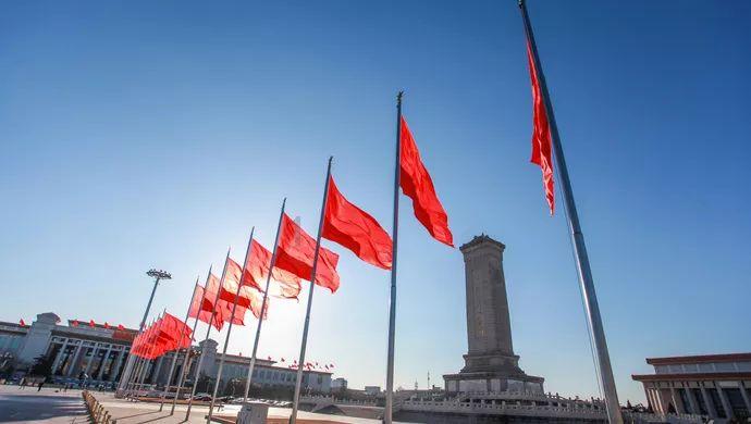 帮帮帮,一线铁警既保平安又暖民心